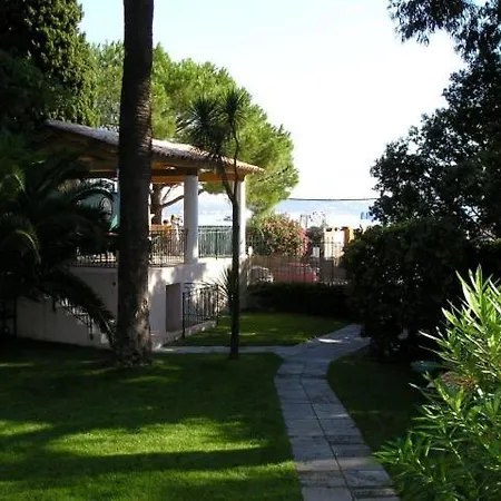 La Brise Bed & Breakfast Theoule-sur-Mer